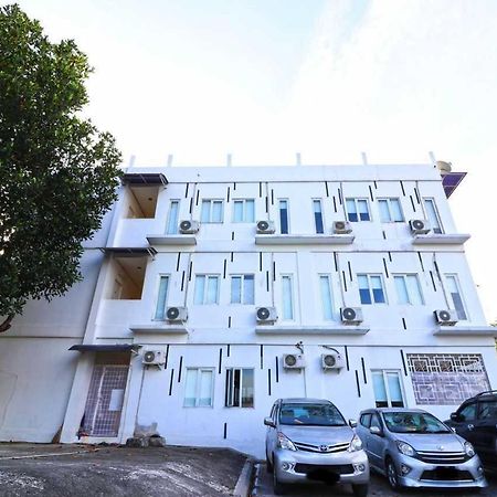 Rumah Kayu Manis Bintaro Jakarta Exterior photo