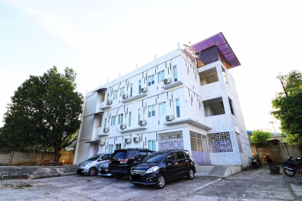 Rumah Kayu Manis Bintaro Jakarta Exterior photo